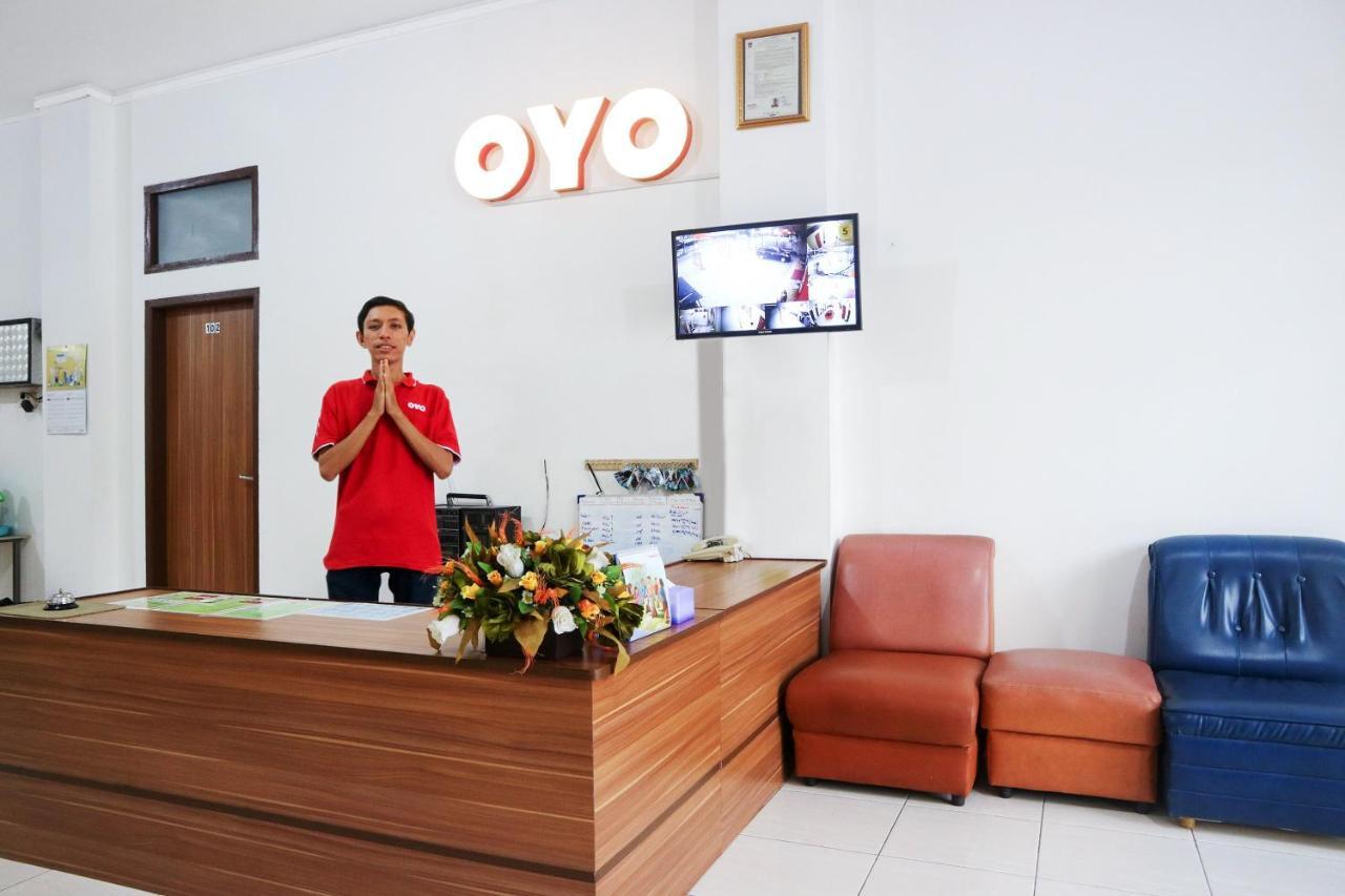 Oyo 1306 Cendrawasih Homestay Padang  Luaran gambar